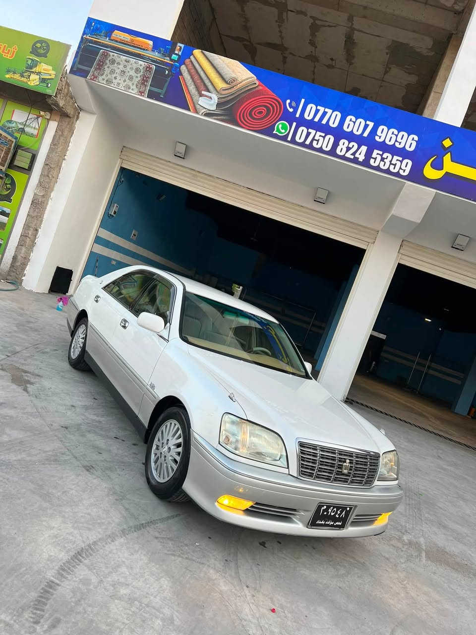 ‎بە ناوی خودای گەورە
***********
***********
‎مەلیکە موس ٢٠٠١ ڤیڤیتی
ئاڵتوونی بازاڕ کەم بەنزین خۆر
٥٩$ گەڵا و معامەلەیەکی برایانە موشتەری نیت سەری خۆت و منیش مەیەشێنە مەڵێ گرانە ئەمە شفتەکانی بازاڕ نییە
کۆدی هەیە و بارکۆدیشی وەرگرتووە بە ناوی خۆمەوەیە
داشبڵی سەر و ژێر نەجەف
١دووگمە
٢ سویچی بیلادیشی لەگەڵە
‎چوار تایە و ویلی لۆک لۆک 
بێ بۆیاخە بەس شوێن موسی بۆیاخە
‎پاتری تازە کامل کارەبایی مەزبوت
‏‎ئاوێنە دەخەوێت. 
‎ئاوێنە هیتەر
‎نوقسانی تێدانیە.
‏‎هایدرۆلیک و ڕۆن و فلتەر تازە 
‏‎بانس تازە.
‏‎ناو زەرد
‏‎شاشە.. 
‏‎ئێمپریفایەری بیلاد
‏‎ساردوو گەرم بەشەرت...
کامل حەمام کراوە و تاقم وایەری چاک کراوە و کونی گەرمی گیراوە و کامل کاتم کراوە
‎بێ چاڵ و شوخت ..چاڵ بە گیانییەوە نییە ماشەڵا
ئەشیای کاملی ناو سنوقی تیایە
لە داغڵ بوونەوە هەتا ئەم دەقەیەی لای خۆمان بووە کە داغڵ بووە ٤٠ هەزاری هەقیقی ڕۆشتووە
‎سەیارەکە تاقانەیە دەعامی بۆ دەعامی بەشەرت
‏‎ئەگەر موشتەری نیت سەری خۆت و منیش مەیەشێنە 
گۆڕینەوەش دەکەم لەسەر دڵگرتن
شوێن عەربەت
***********
***********
