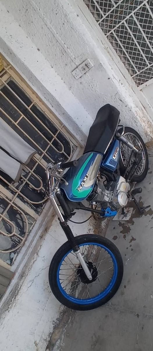 سلام عليكم درجه للبيع مكينه شلعه فول بس مكينه سبرنك فالت جوه مخليه سبرنكه خارجيه مكاني دوانيه حي العسكري سعره خاص درجه.كلك مكفول عن سرقه
