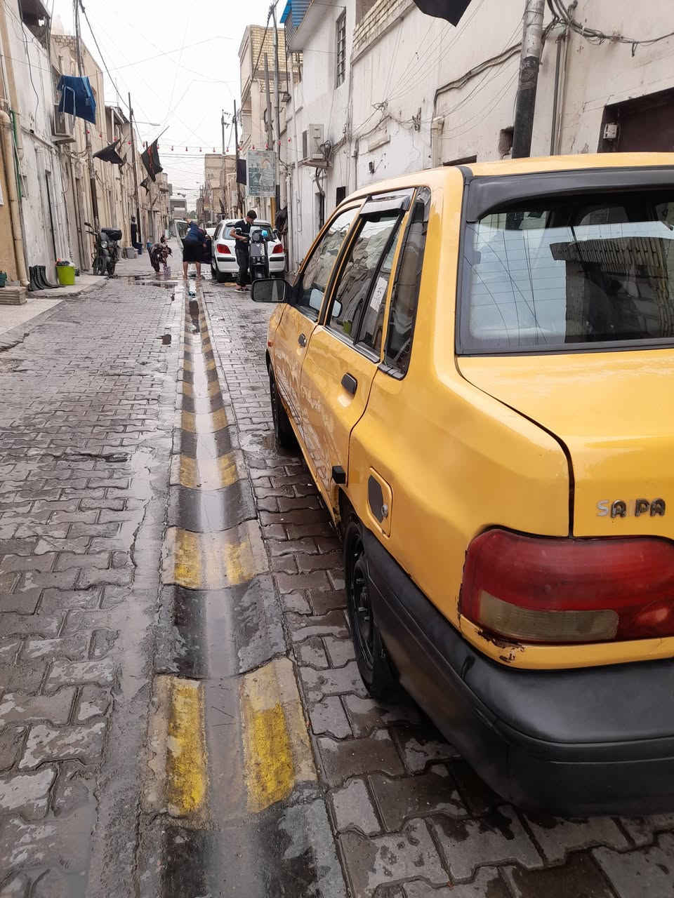 سايبا ٢٠١٢ رقم انكليزي سنويه جديده مصفره هيئه عليها غرامات ٦٠٠ بيها تك شاصي معمر مكينه كير حلوات صدر جديد نواقصه بسيطه شرعيها جيراني مكاني بغداد الجديدة 
***********
