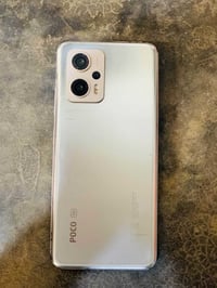 بوكو X4 GT 5G • شاشه محليه • مع شاحن