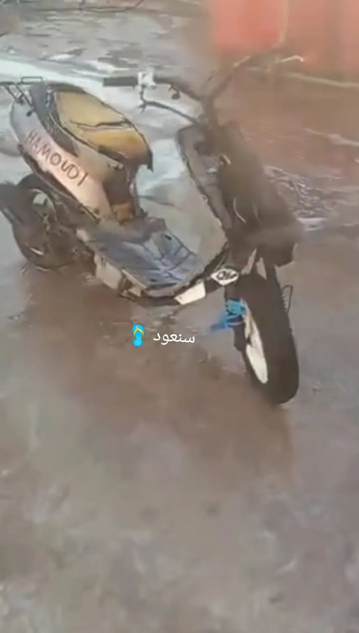 سلام عليكم درجه بيجي لبيع درجه خير من الله نهضه معدل شاصي مكفول مكينه مفتوحه مره وحده ناعمه نضيفه درجه شوفت عينك يردلها ترتيبات نص هندر تشتغل الله شاهد مكاني رميثه سعر بلاش 150 بيه مجال لعزاز رقمي *********** بي وتساب واني خادم

نص مكتوب في الصور:
- سنعود 🩴