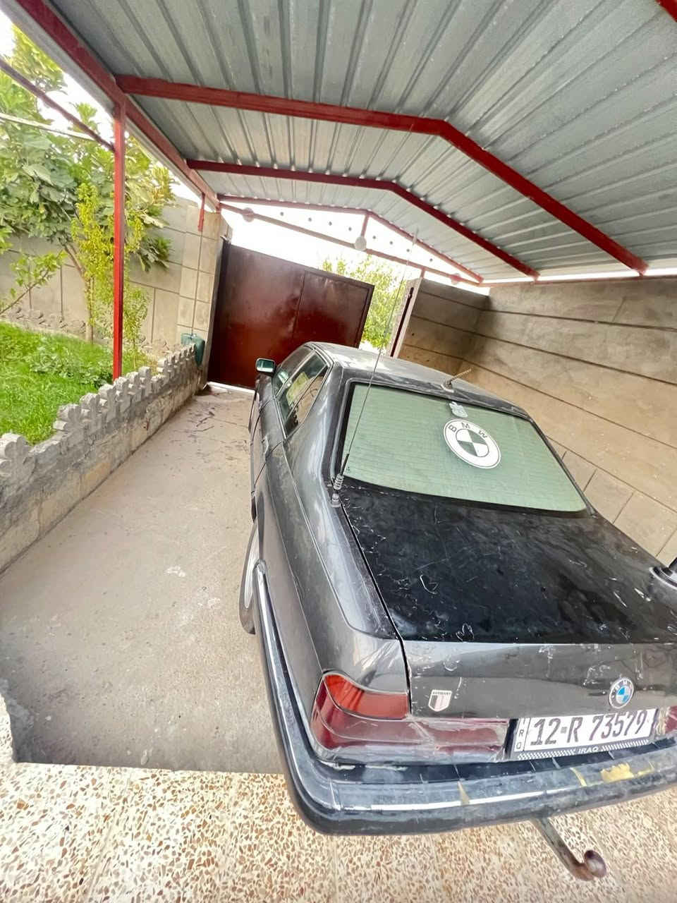 السلام عليكم
بي ام  ل بيع وترهم اقساد  ب كفيل 
بيها تقحيل  وجملق الأيسر مبدل 
محرك معمر رايمن قبل 10ايام تبريد ثلج كير عادي 
طخم تاير
المكان الموصل حمام العليل العريج
***********
