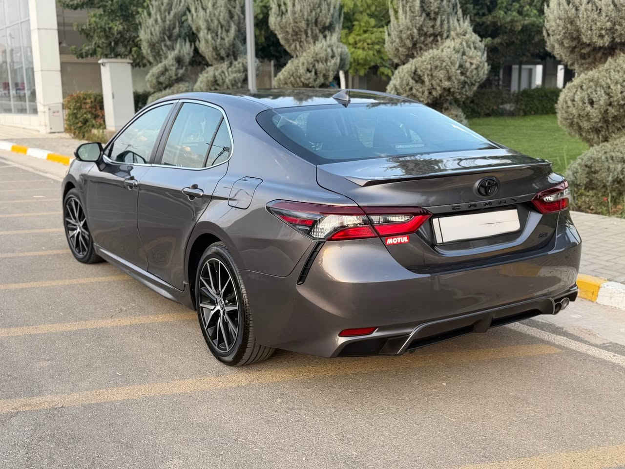 Toyota camery se 2023
چاملخ سایەق و نیو دەرگا بۆیاخ بەبێ ناوگردن 
۱،۲ جێگای pdr بچوکی هەیە  
49,000کم ڕۆشتوە ڕەقەم  سەنەوی نوێیە تا 2030 
۸ وەرەقە غەرامەی لەسەرە. دوای معامەلە دەگەڕێتەوە 
سەیارەکە بە ناوی خۆمانە 
تەحویل بە شەرت 

***********
ڕەقەم سلێمانی السليمانية, العراق
