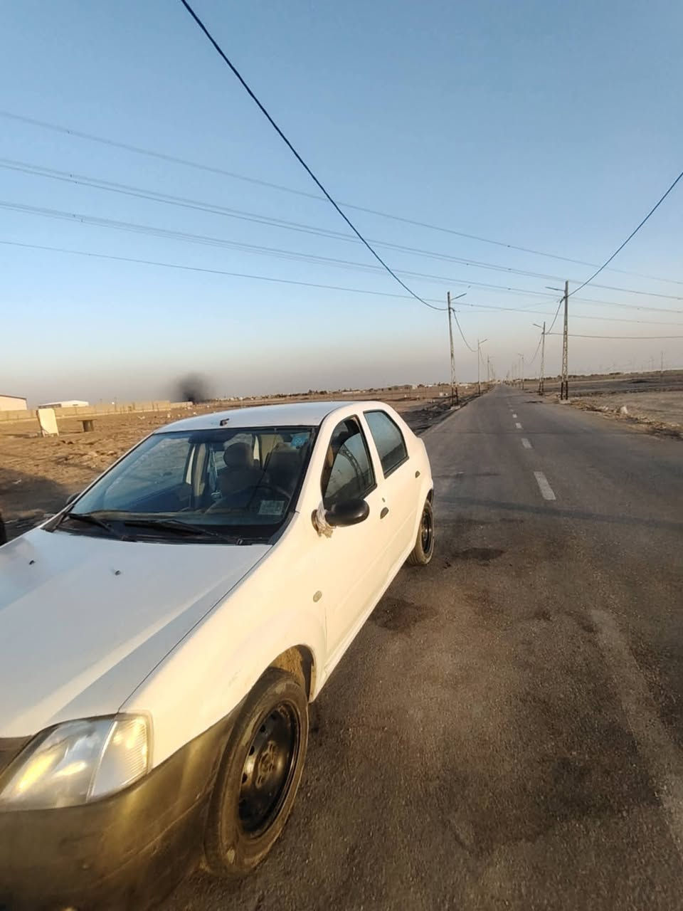 السلام عليكم
رينو لوكان موديل 10 خصوصي 
رقم قادسية مشروع وطني بأسمي مداور ثاني يوم 
مكينة جديدة وحدادية نظيفه السعر 33 وبيه مجال
 مكان السيارة السماوة ...‏‪***********‬‏
