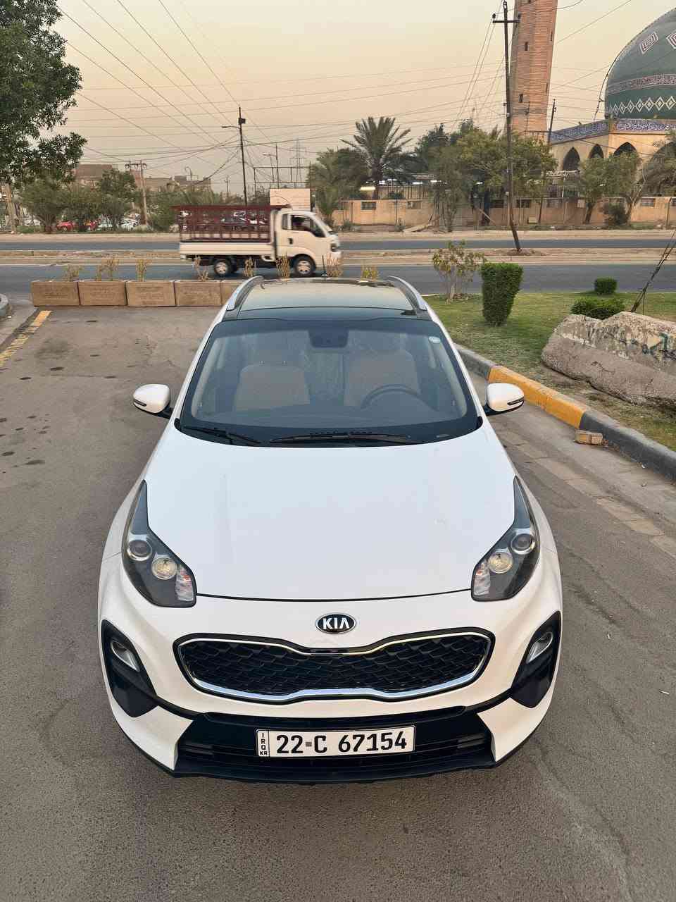السلام عليكم
كيا سبورتج موديل٢٠٢١ خليجي لون ابيض صدفي كفاله من الصبغ والتبديل فقط بارد 
مواصفات بانوراما حساسات كامره شاشه كبيره محرك٢٠٠٠ دوش
رقم اربيل الجديد تحويل مباشر
ماشيه ٧٢ الف 
مكان بغداد/ الكرخ
السعر ١٩٠$ وبيها مجال
***********
