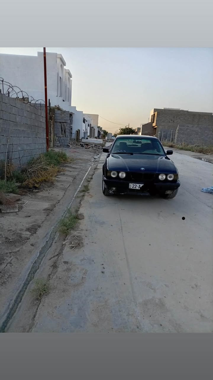 Bmw 525
موديل 1992  دعمي نيه سياره جوانه بةناوي خومانه  سةنةوي 2031 تازةية تةبريد   رةقةم هةولير سةيارةكة جاهيزه مةسرةفي تيا نيه   سعري 53  كةمي مةجال شوين كةركوك 
*********** ژم كركوك, العراق
