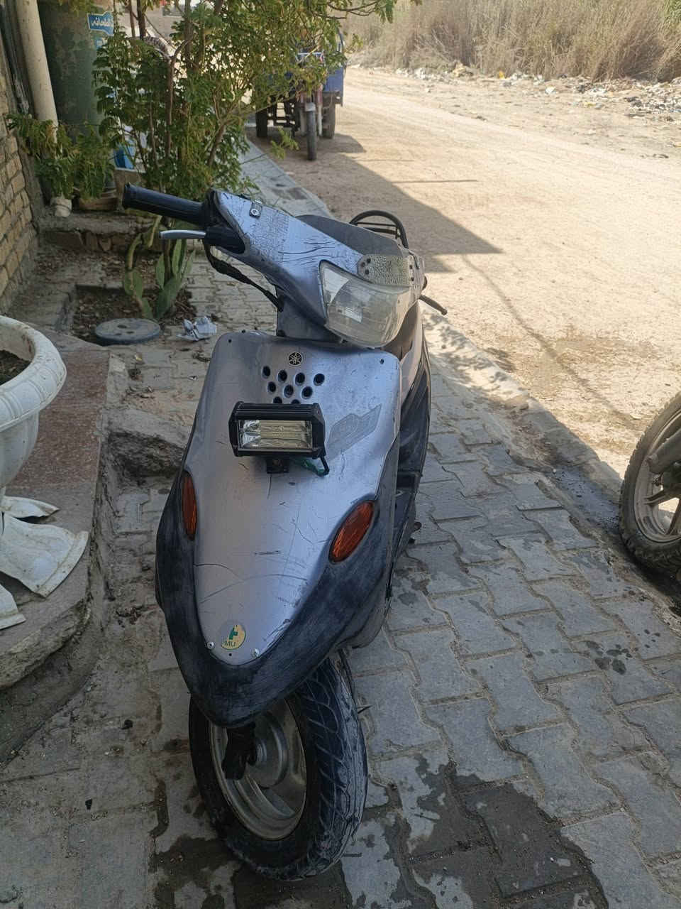 اخوان دراجه نهضه ضعيفه لكن سرعه فول رايده 150وهاذ رقمي *********** كلها على وضعها البلادي
