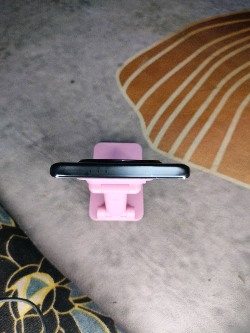 ا تلفون هونر x9c نضيف كدامكم صارلي شهرين ماخذه مداخل تصليح ولا بي اي مشكلة حتى لزكة مال ماكسيف شادلة تجي تاخذة وتروح ذاكرة 256 رام 12 بطارية عملاقه 6600 مع ملحقاته عنوان بغداد الحسينية *********** السعر 360