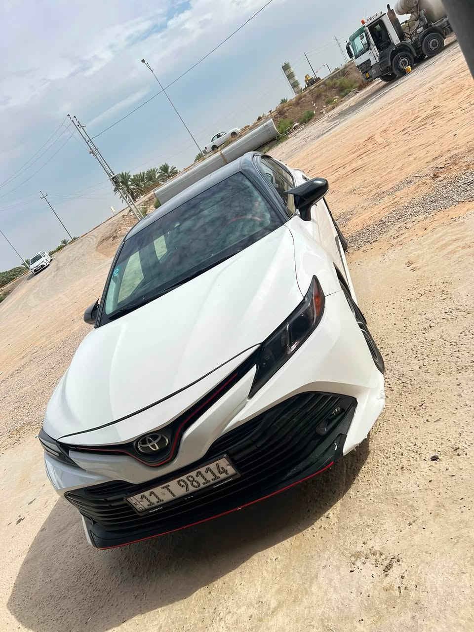 للبيع موديل ١٨ وارد امريكي  ٤ سلندر ٢٤٠٠ 
 مكان سياره صوفيه  قطعتين  بيه فئت SE نص فول  
رحمه والديكم بس الي يشتري يتصل مو يضل يعامل ويطلع روح وراه ممنون  الاستفسار اتصال ***********
