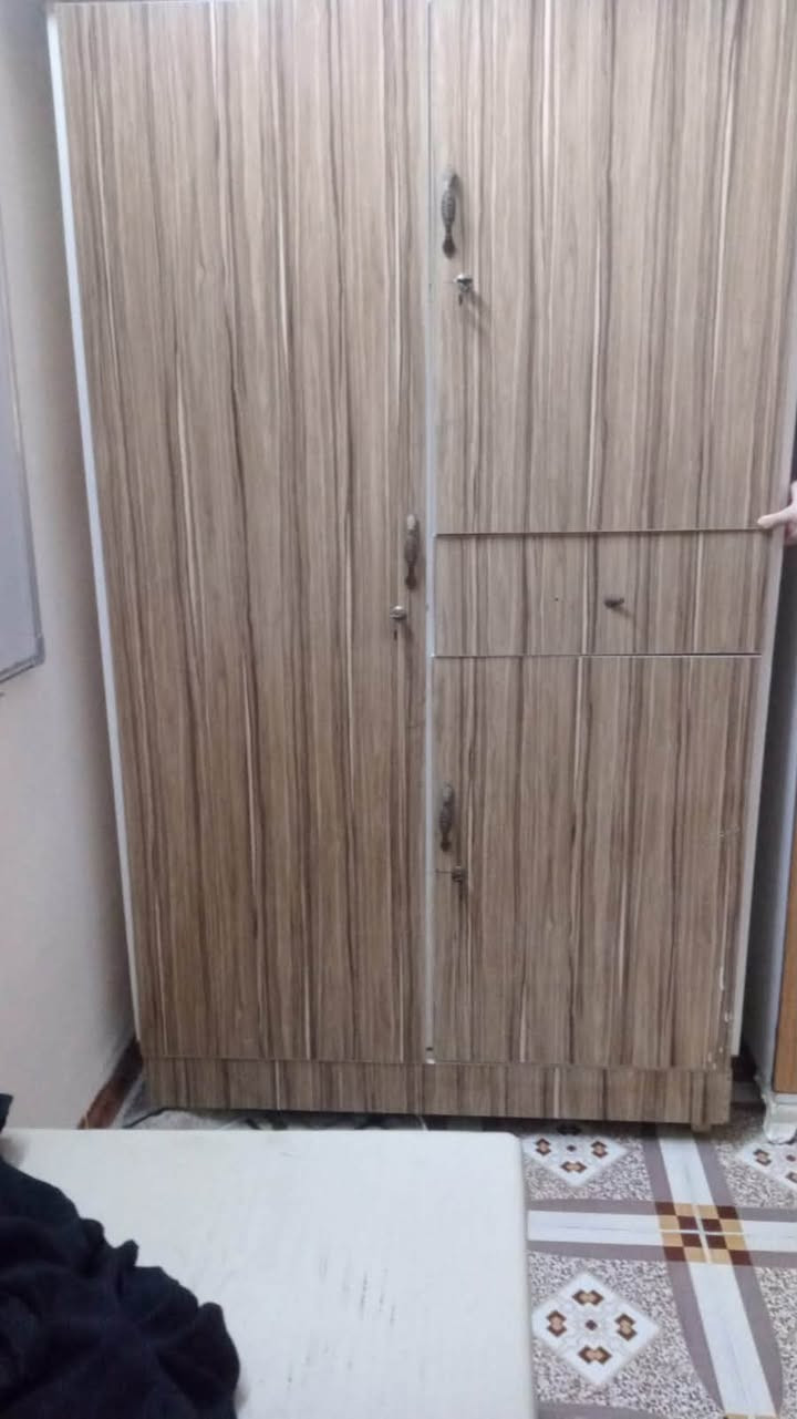 سلام عليكم للبيع كنتور جديد بعد كلش نظيف 3 خانات شغل درجة اوله مكاني كركوك رقم *********** قيم واخذ
