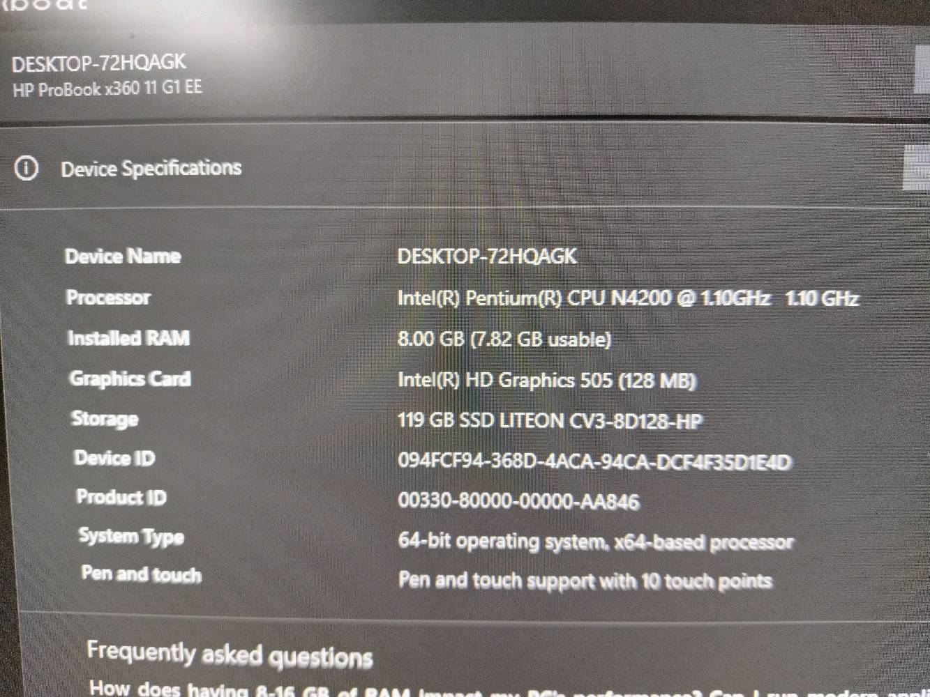 للبيع لابتوب HP ProBook x360 11 G1 EE
لابتوب عملي وخفيف من شركة HP، يتميز بشاشة Touch Screen قابلة للدوران 360° يعني تقدر تستخدمه كلابتوب عادي أو تطويه بالكامل وتستخدمه مثل التابلت/الآيباد

ممتاز للاستخدامات مثل:
📚 الدراسة والواجبات والبحوث
🌐 تصفح الإنترنت
▶️ مشاهدة YouTube والفيديوهات
📝 Word وPowerPoint وExcel
🎓 المحاضرات والدروس أونلاين
📄 قراءة ملفات PDF والكتب
💬 برامج التواصل والاستخدام اليومي
✍️ استخدام الشاشة باللمس، خصوصاً بوضعية التابلت

المواصفات:
🔹 الماركة: HP
🔹 الموديل: ProBook x360 11 G1 EE
🔹 المعالج: Intel Pentium N4200 Quad-Core
🔹 سرعة المعالج: من 1.10GHz إلى 2.50GHz
🔹 الرام: 8GB RAM
🔹 التخزين: 119GB SSD ظاهر بالنظام
🔹 كرت الشاشة: Intel HD Graphics 505
🔹 الشاشة: 11.6 إنچ Touch
🔹 الدقة: 1366×768 HD
🔹 الشاشة تدعم اللمس المتعدد 10 نقاط
🔹 يدعم التحويل 360° واستخدامه بوضعية التابلت
🔹 النظام: Windows 10 Pro 64-bit
🔹 الجهاز يدعم Wi-Fi وBluetooth وUSB وHDMI وmicroSD

ملاحظة مهمة: الجهاز مو مخصص للألعاب الحديثة أو البرامج الثقيلة؛ قوته الأساسية بالدراسة، التصفح، الأوفيس