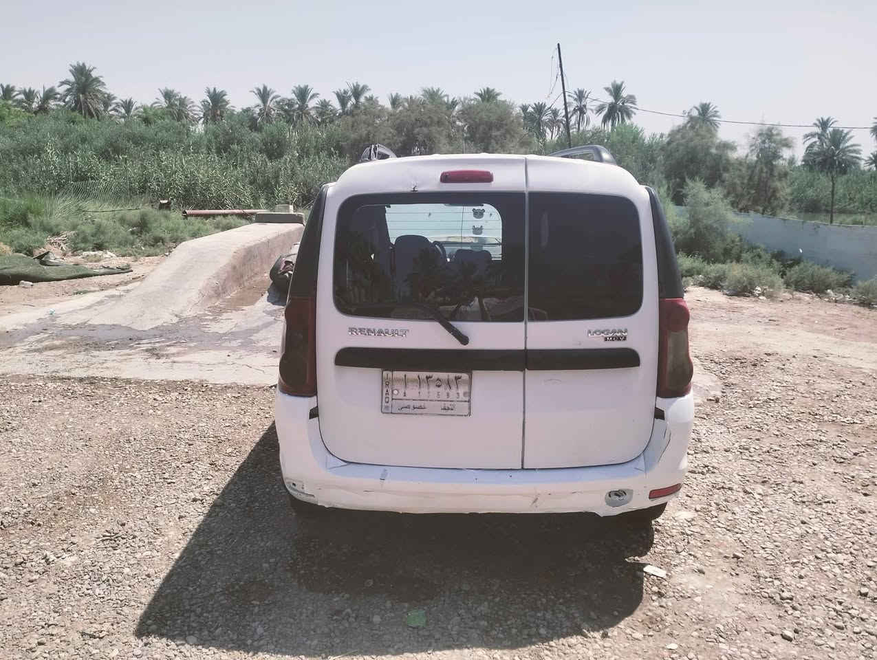 سلام عليكم رينو موديل ١٢ رقم نجف خصوصي بيه بس جاملغ امامي مبدل وبارد بيه راعيه يريدمداور جاهزه من كلشي مكينه كيرحداديه كهربائيات تخم تاير مكان ديوانيه غماس لموشراي لايكلي مسح لمشوررجأ سعر٦٠وبيه مجال ولامراوس ب افيو اراوس 
الرقم اتصل ***********
