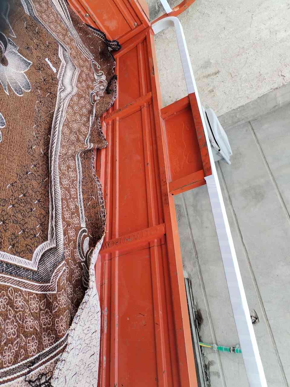 ستوته للبيع موديل 23 طالعه بال 24 ستوته كفاله عامه من كل شيء جديده مكينه ما مفتوحه اوراق اصولي باسمي معرض النور الشراي اتصل على الرقم ويتدلل المكان كربلاء ***********
