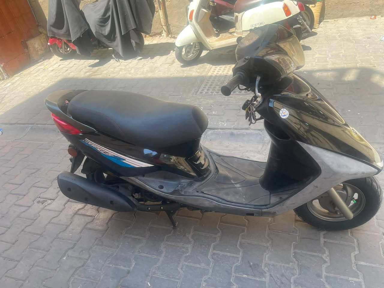 بريز بغباء ماشية 13 الف يعني زيرو
محرك صوته مينسمع جيب فيتر وافحص 

اشاير لايت عالي ناصي كله شغال 

نكره سلف بكل وقت 

بغداد النهضه *********** بي وتساب موجود خاص 

1150 وبيها مجال حك الجيه مليون ومية وخمسين
