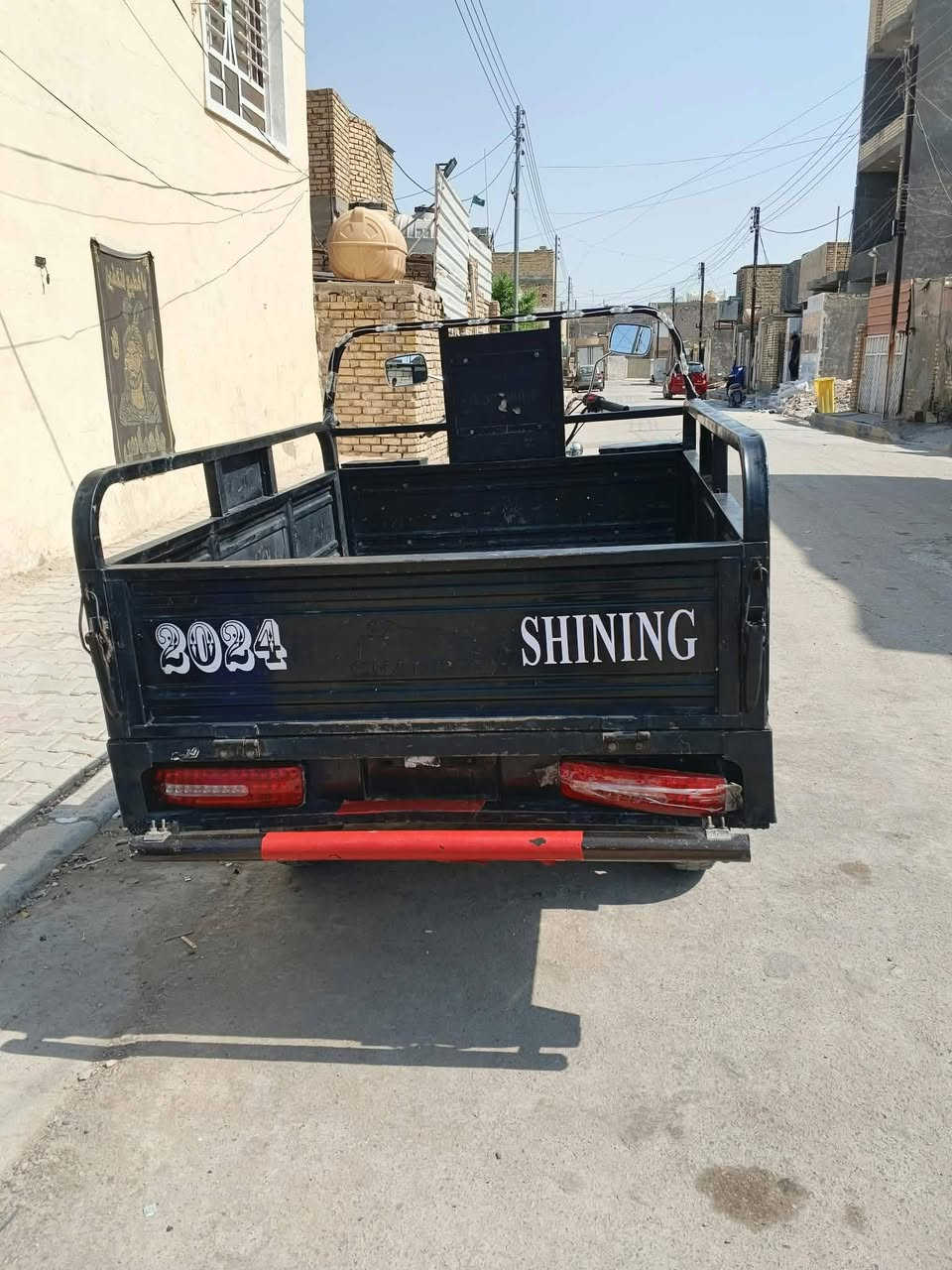 سلام عليكم عندي ستوته صقر مديل 2024 نكره سلف كامله من كلشي  التواصل على رقم ***********
