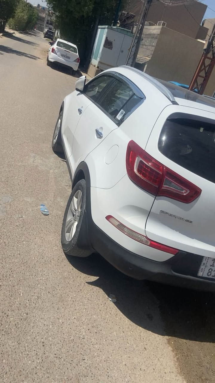 السلام عليكم سبورتج موديل ٢٠١١ بغداد بسمي بيه نص جامغ خلفي صبغ مكاني بغداد شعب 
***********
