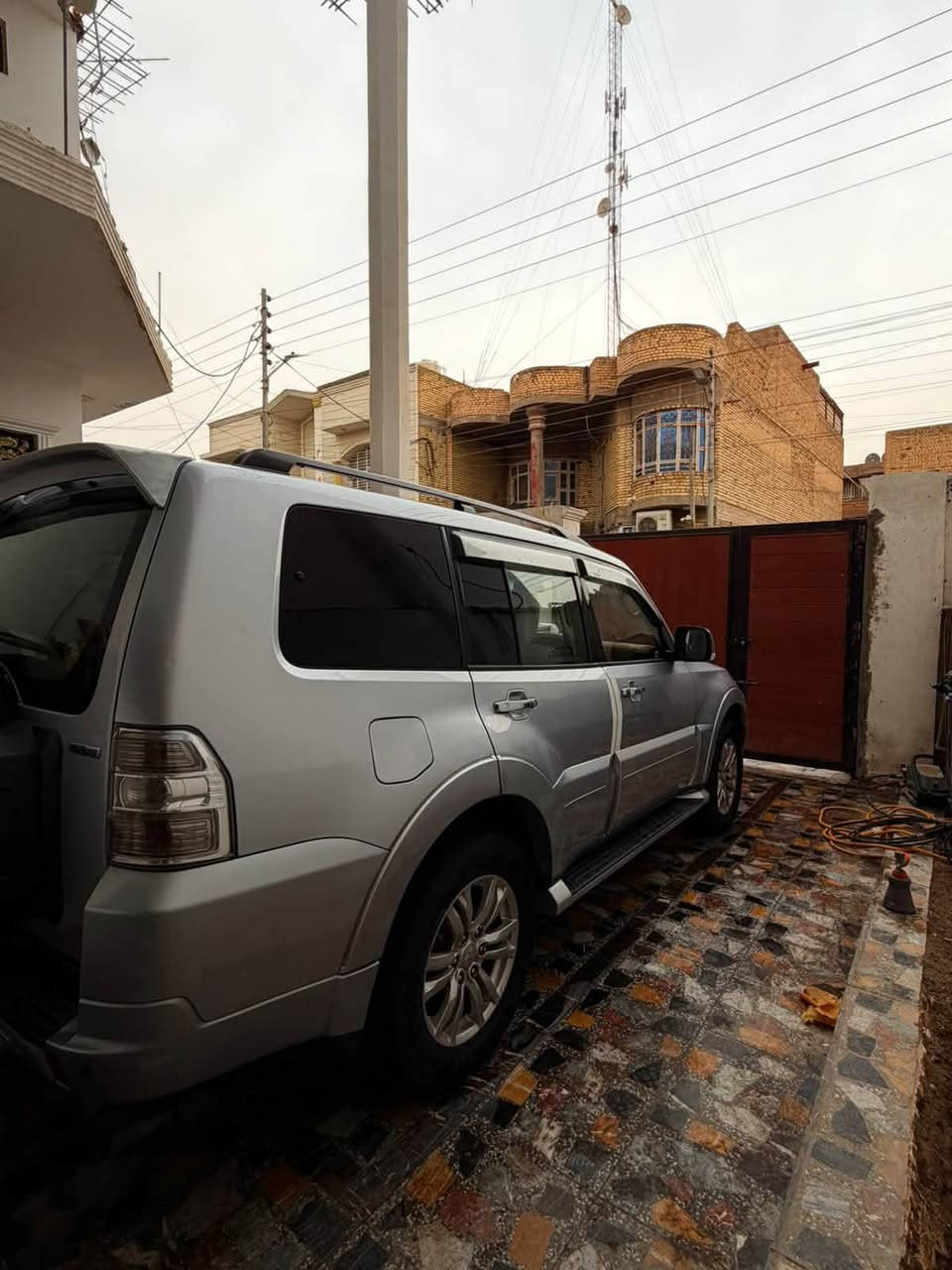 للبيع فقط 🏷️🏷️🏷️
بدون مرواس 
متسيوبيشي باجيرو مديل ٢٠١٢رقم بغداد جديد فحص وهزه وغرامه كل جديد تحويل مابشر بسمي 
حجم مكينه ٣٨٠٠/كير ٥ نمر 
فول مواصفات 
فتحه /تحكم ستيرن/دمام /حساس خلفي /لد ضبابي 
دفلوك
مكانين بارد + رصعات 
تبريد خلفي امامي 
حداديه عام ١٠٠٪؜ عام كامل تبديل
منظومه الوقود كامل تبديل عام 
بدون كل نقص #العيوب تنقيص دهن كل ١٠٠٠ كليو متر نص لتر بدون بخار بدون دخان # تخاير بتشغيل بعد تشغيله الصباح # وجود خنگه متقطعة تروح وتجي بدعست البانزين فقط وشكرا لكم 
السعر ١٣٨ ورقه مجال جدا قليلل
العنوان البصره /***********

