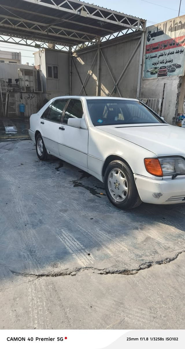 شبح مديل 1993
حجم 320

كير محرك بطه فيشه وبطل كفاله 

تبريد نقص غاز 

دوخال جديده جام يصعد ينزل 

كهربايات كلهه شغاله 

رقم بغداد بسمي 

سياره جاهزه 

47وبيهه مجال 

الموقع مدينت الصدر شارع اسجه 
***********
