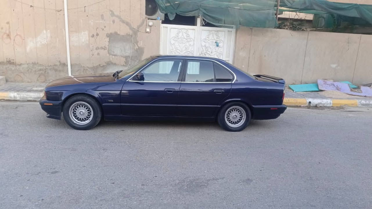 بي م دبليو 535 محدثة 525 موديل 1991 رقم بغداد محرك 6 مسكر تبريد قطعتين
مكفولة من الضربه سنوية جديدة بأسمي السعر 55 بيها مجال 

مكاني واسط ناحية شيخ سعد للاستفسار  ***********
