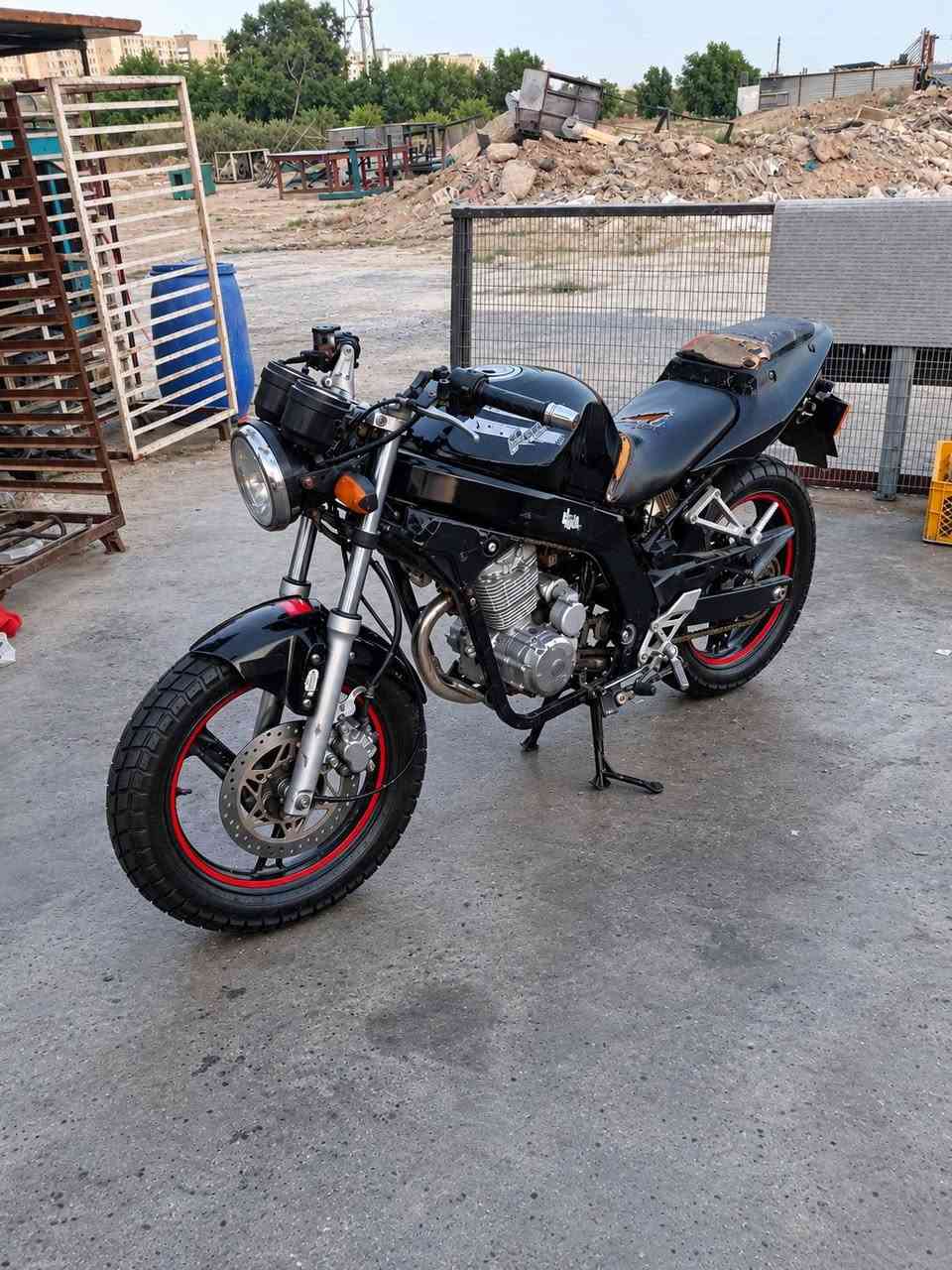 بطح • كوري • ١٥٠