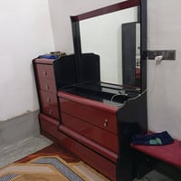 غرفة نوم • للبيع • قابلة تفاوض