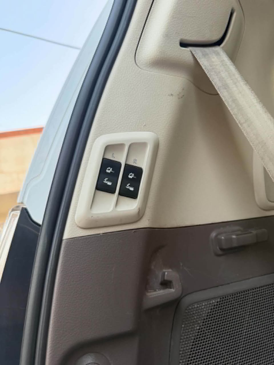 Lexus gx 460 2016 v8 
لكزس برادو
موديل ٢٠١٦
٨ سلندر 
ماشي ١٢٢ الف
فول فول مواسفات
٣ قطع امامي صبغ 
رقم اربيل 
سعر ٢٨٥ 
رقم موبايل *********** أربيل, العراق
