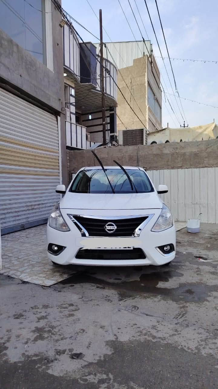 السلام عليكم 

صني هندي 2019 (رقم اربيل بأسمي)
بيها صبغ جاملغ امامي ( سايق) + بنيد
محرك وگير وتبريد مكفول 
مكاني بغداد 
السعر 9000 $
بيها مجال بصيط 
مكاني بغداد 
رقم صاحب السيارة: ***********

