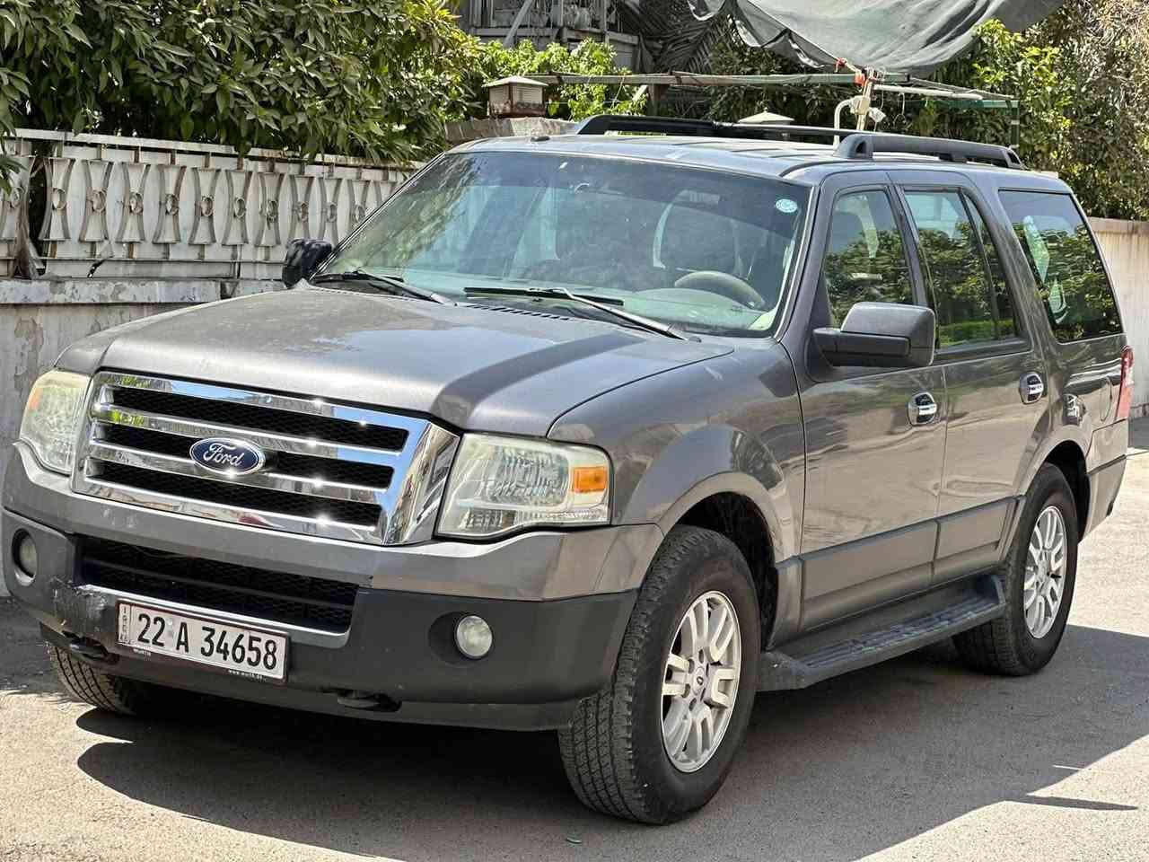 بيع اور مراوس
فورد اكسبدشن 2014 
قطعتين صبغ قيغ الجنطة والجاملغ 
السونار مرفق 
السيارة عليها منضومة غاز 80 لتر 
كير مكينة تبريد بشرط 
صدر جديد 
مابيهة نقص جاهزة 
عندي بيها وكالة عامة والسيارة باسم شركة باربيل والشركة عزلت 
انطيك بيهة وكالة
السيارة ما عليهة اي غرامة او مشكلة اصولية او اي شي 
بيع او مراوس حسب القناعة 
120$ السعر
*********** 
مكانهة بعقوبة
