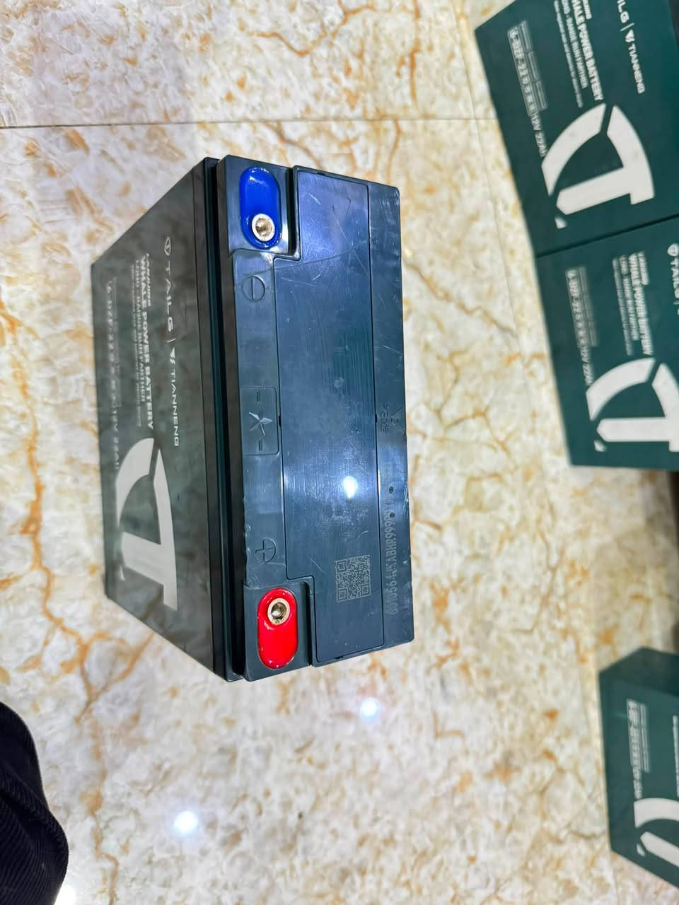 سلام عليكم اربع باتريات جدد ستعمال سبوع سعرهن 120قفل *********** واتساب
