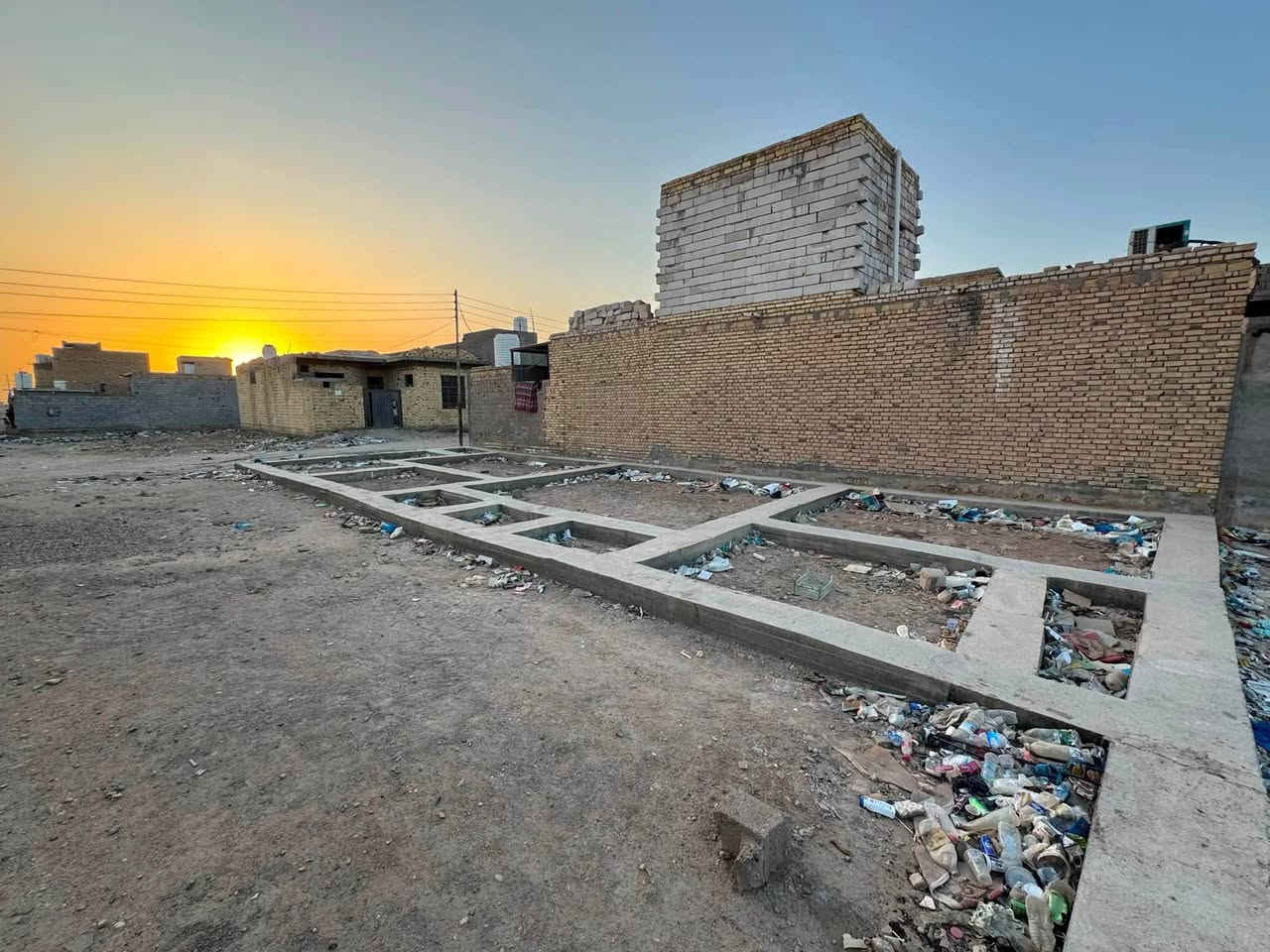 السلام عليكم قطعه ارض 150 متر شارع المحطه قرب سيد اياد المواد الانشائيه المستخدمه الاستفسار ***********
