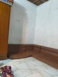 كاونتر مرمر ١٥٠ • سيارة ٢٥ • ديوان ٢٥
