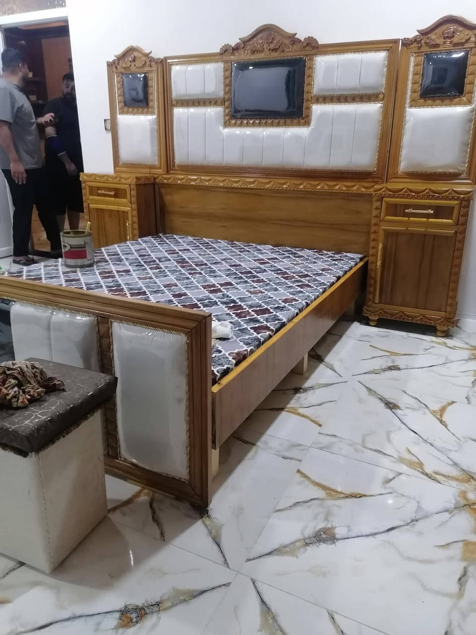 من أعمالي
مستعدون لعمل كافة الأثاث بل الأقساط وبدون تحميل
اي استفسار على الخاص او واتس اب كورك
***********
***********
