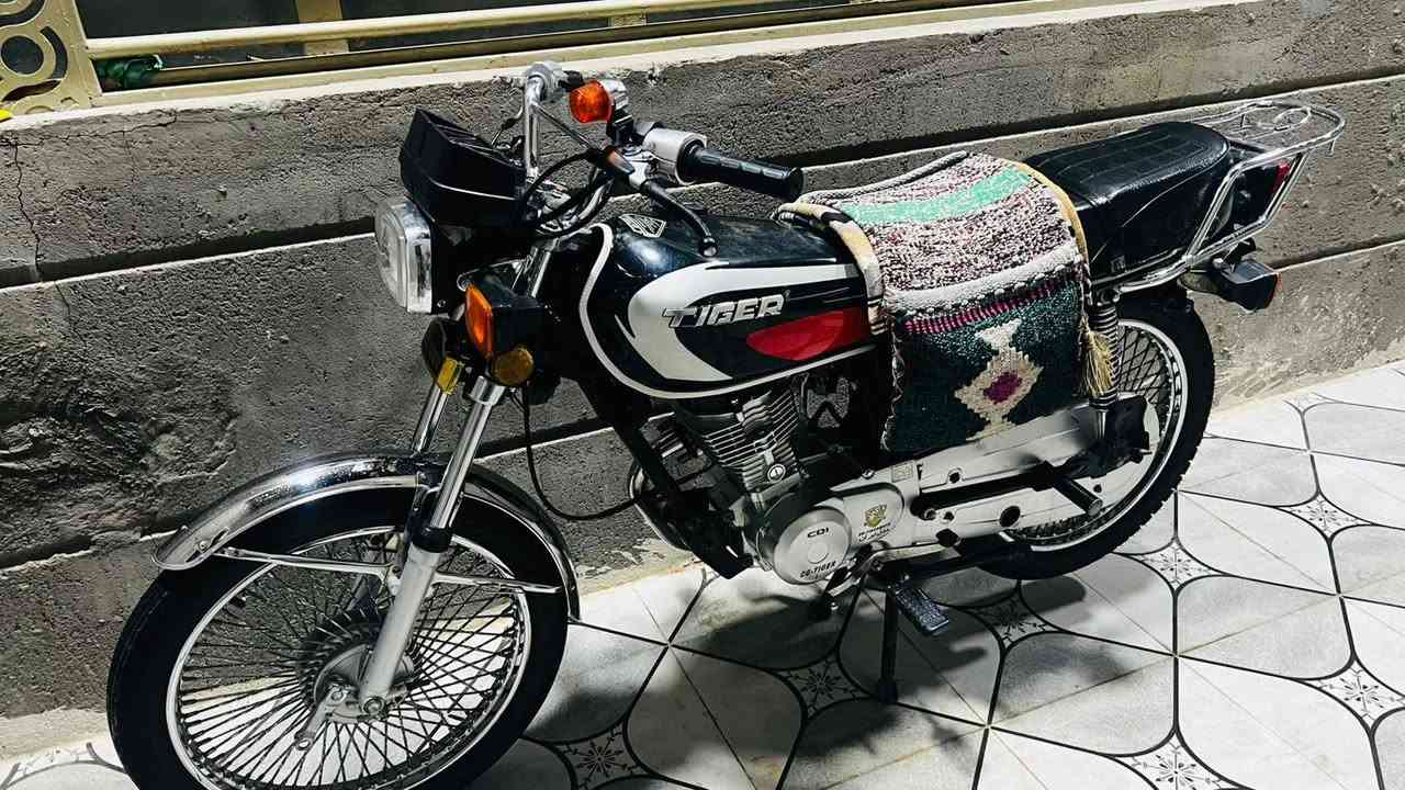 سلام عليكم🙌🏼 درجة🏍 اربعه كير تايكر لون اسود متياز نضيفه مديل 2023🌠مكفوله من كلشي دراجه اخت الجديد🗯 ما متعوبه اوراق سكنر سعره 625 وبيه مجال للطيبين دراجه نضيفه شلعه ومعدل خير من الله العنوان كربلاء قنطره السلام 📍ما متواجد خاص📍اتصال فقط اتصل وبيك خير وتدلل ***********💫🏍
