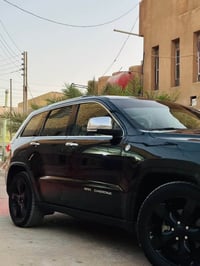 جراند شيروكي ليمتد بلس • ٢٠١٥ • رقم بغداد