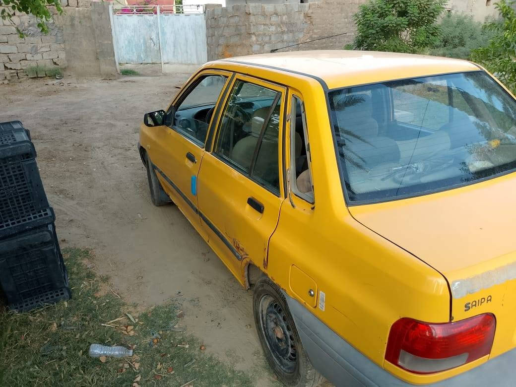 سايبه للبيع موديل ١٥ سنويه لل٢٧  رقم بغداد سعرها ٢٠ وبيه مجال قليل مكاني شارع بغداد كربلاء عامود ٥٤٦ رقم الموبايل ***********
