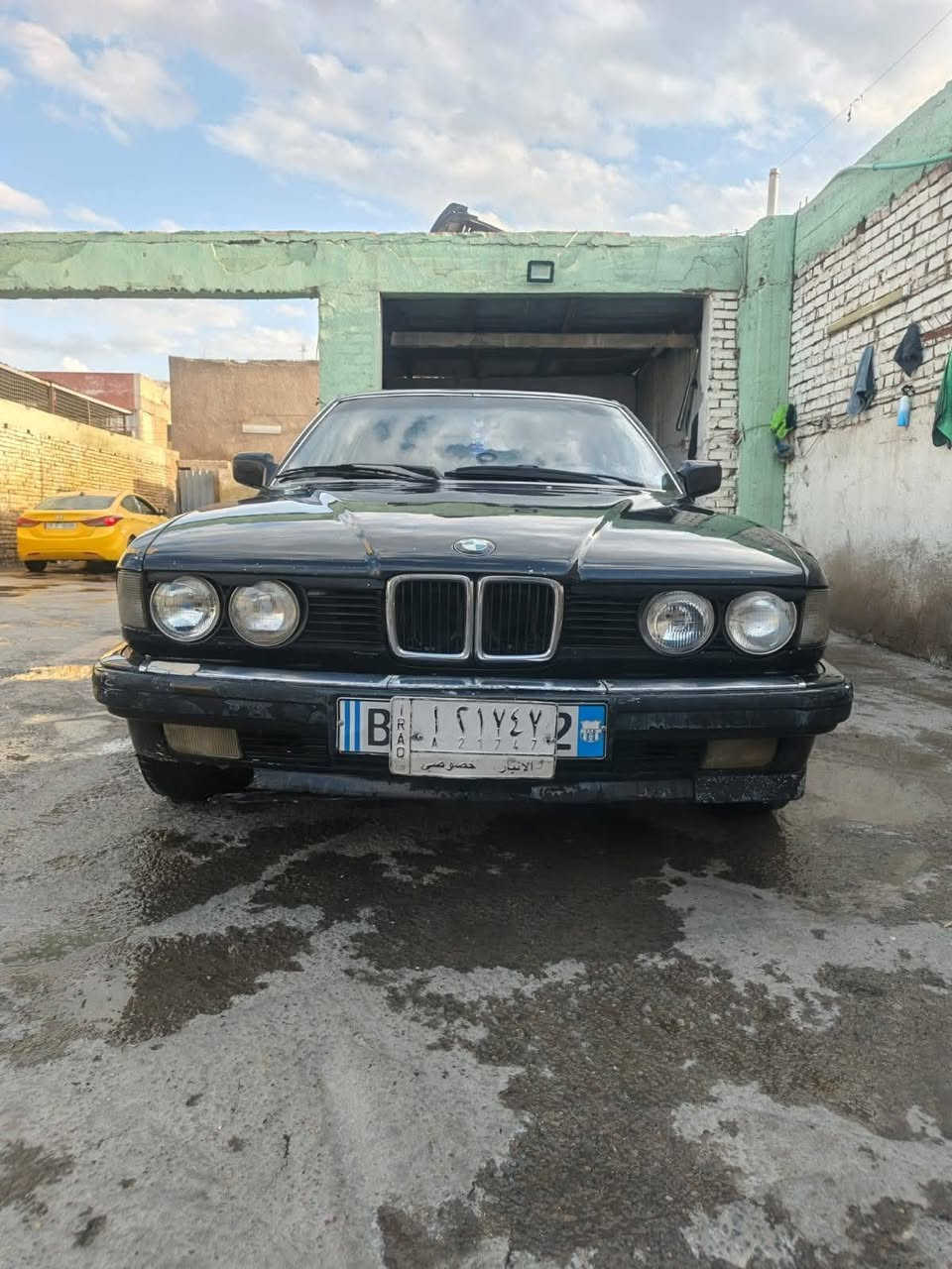 السلام و عليكم 
735 رقم انبار مشروع وطني 
السياره عوزهه ترتيبات 
عوزهه 
دعامية خلفية شلتهه 
ضربه جوه البك لايت و بصفه اليسره تصليحهه 100 ألف 
الكير يحرك ثالث يراد تبديل فلتر 
عبوة فيت بم 
مكانهه بغداد مدينة الصدر ***********
