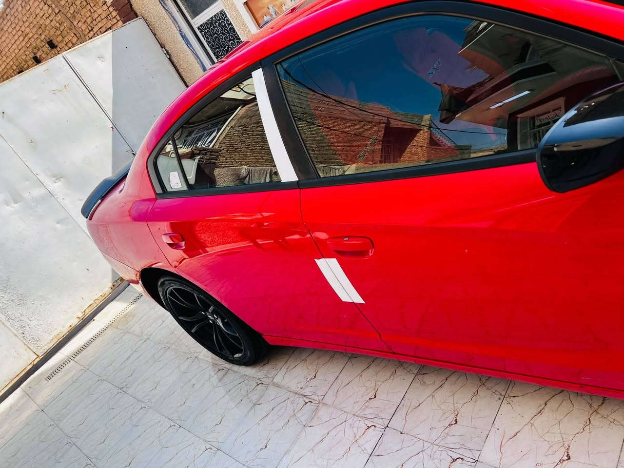 سلام عليكم سياره جارجر موديل ٢٠١٨ خليجي مكفوله كفاله عامه رقم بغداد بسمي ماشيه ٦٨ بعدها بحاله شركه فول مواصفات sxt بلاص وكاله المنصور جديده بمعنه الكلمه  سعر ٢٢٧ وبيهه مجال الطيبين للاستفسار ***********
