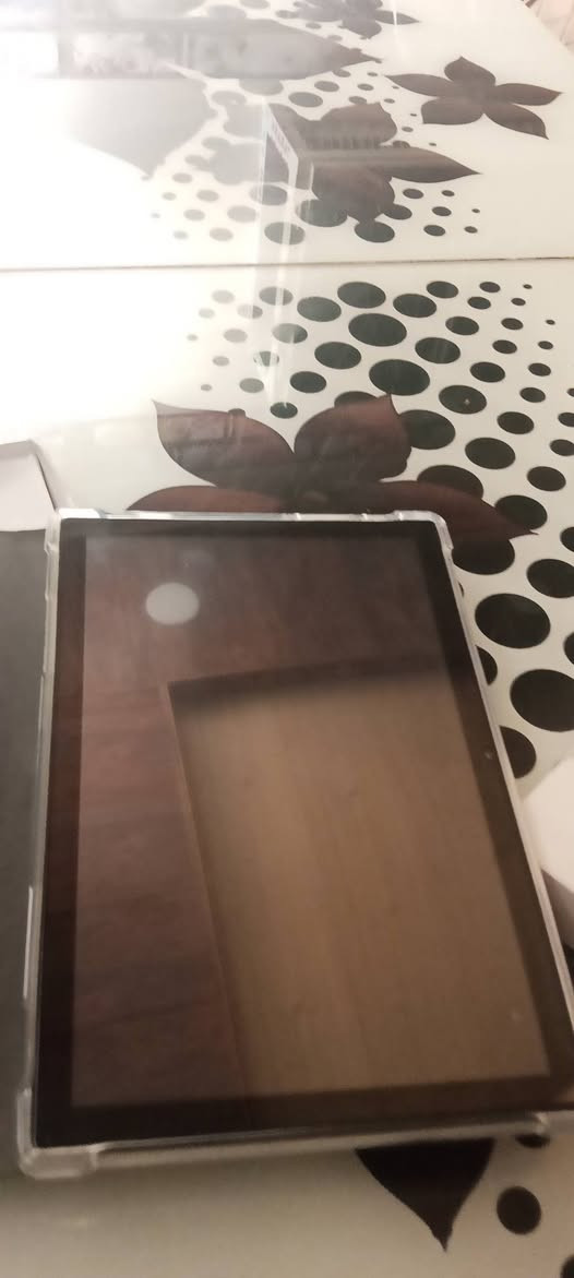 شوفلي هذا ايباد +Galaxy tap a9
جديد فقط شاشه مكسوره 
مواصفات 128gهارد ورام 8
حجم كبير شاشته يمكن سعره 50 بسوك 
سعره 150  منزل فوك 100الف
***********
