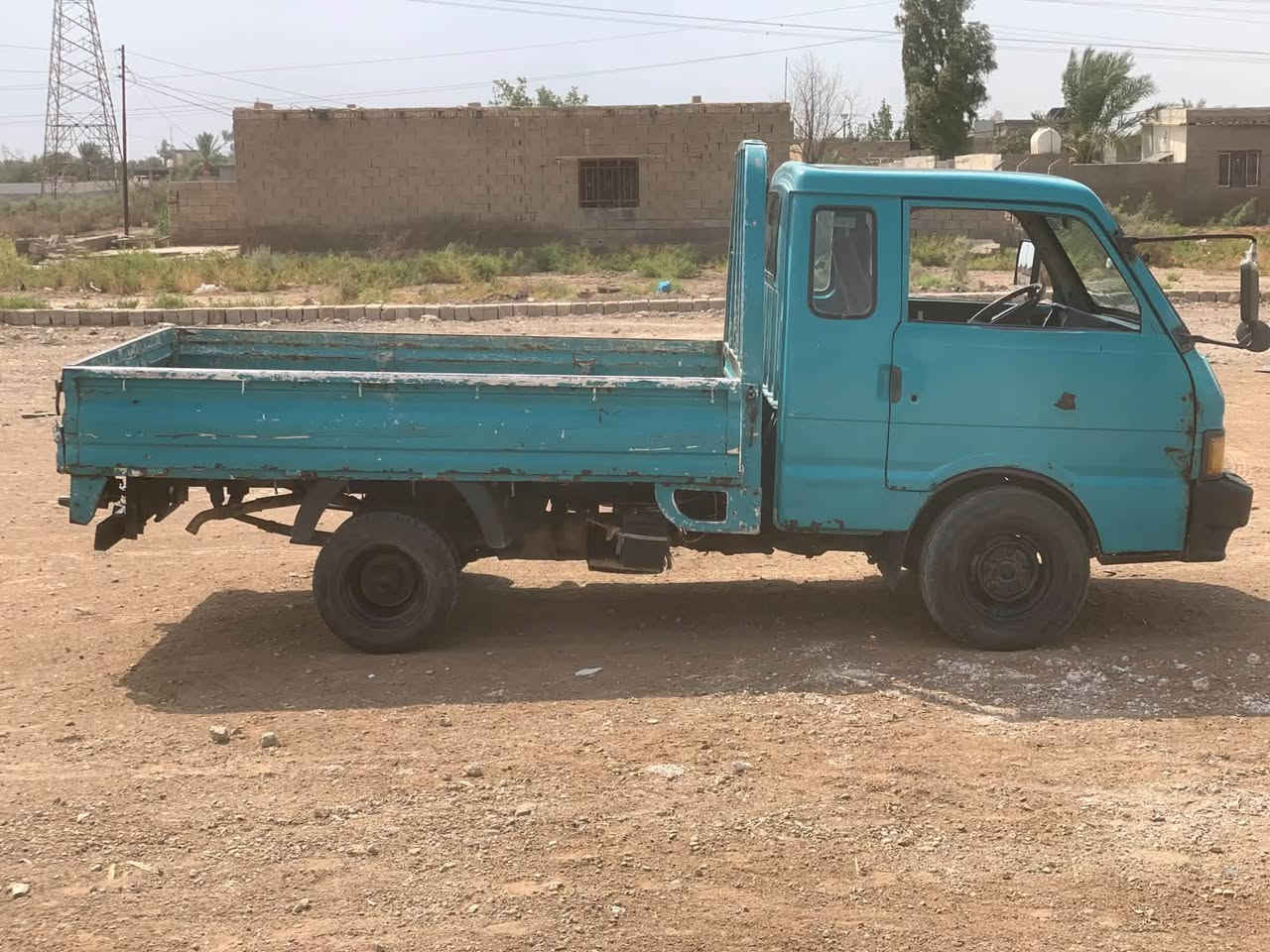 كية بنگو للبيع موديل 93 ستة چنگال سنوية 2031 رقم بغداد تحويل ثاني يوم كير واكسن مكفولات المحرك 
بي كص كلش قليل للاستفسار ‭***********‬ غير متواجد ع الفيس.

