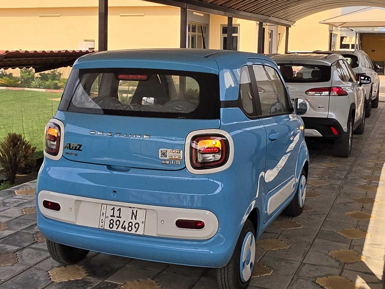 🚗✨ بيستيون بوني 2025 الكهربائية ✨🚗
صغيرة بالحجم… كبيرة بالأداء ⚡
سيارة المدينة الأنيقة والاقتصادية جدًا بالطاقة 🔋

🚙 محرك كهربائي بالكامل بمدى يصل إلى 220بالشحنة
🚘 تصميم عصري مدمج وسهل المناورة داخل المدينة
🖥️ شاشة وسطية مدمجة
💺 مقاعد مريحة وخفيفة
🚨 إنارة LED خلفية عصرية
♻️ موفرة للطاقة وصديقة للبيئة
وفر وقتك وقل وداعًا للبنزين ⛽💨
🚘 وضعيات قيادة ECO/ SPORT S
🚘 كامرة خلفية دوارة مع الستيرن 
البيستيون بوني خيار ذكي لكل يوم

💰 السعر  ممطروق ♕ 9500 ♕ مليون علمآ سعرها بالشركة12500 مليون ام ضمان مجموعة الصادق. 

📍العنوان بغداد _ الدورة 

للأستفسار الاتصال ***********
