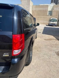 دوج كرفان • موديل ٢٠١١ • الكرادة