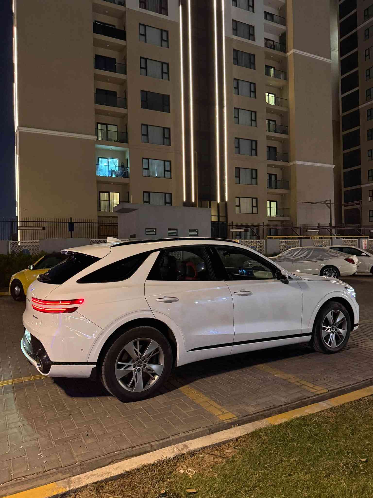 السلام عليكم 
GV70 2023 V6 3.5TT AWD فئه السبورت 
المسافه المقطوعه 
20الف وخمسميه 

الضرر : الدعامية و احافه البنيد تبديل دعاميه والبنيد اصلي وكاله نفس الون بالاضافه السياره دبل كود وموضح بل سونار داخل المنشور عدا البيبان الخلفيه والسياره من الأمام  بدون دواخل فقط دعاميه 
 وبدون يرباك
صور الحادث موجوده داخل المنشور
ملاحضه السياره گانما كلين تايتل ترابها زيرو 
نواقصها كفر تحت الماسحات وهوائيات دعاميه وبطائن تاير إماميه 

رقم الشاصي : KMUMCDTC0PU082284

رقم بغداد  بأسمي تحويل ثاني يوم 

السعر :(314)$ وبيها مجال….
مكانها حي الجهاد
***********
