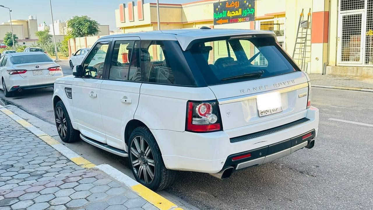 سلام عليكم ، رانج سبورت اوتوبايكرافيك ٢٠١٢  السيارة بمحرك ما مفتوح سوبرتشارج، ما بيها حادث، وبحالة ممتازة. نظيفة جداً من الداخل والخارج، مع داخلية رياضية سوداء بلمسات حمراء. فحص السكانر متوفر عند الطلب، والسعر فرصة مقارنة بحالتها ونظافتها ، الموقع البصره
سلام عليكم ، رانج سبورت اوتوبايكرافيك ٢٠١٢  السيارة بمحرك ما مفتوح سوبرتشارج، ما بيها حادث، وبحالة ممتازة. نظيفة جداً من الداخل والخارج، مع داخلية رياضية سوداء بلمسات حمراء. فحص السكانر متوفر عند الطلب، والسعر فرصة مقارنة بحالتها ونظافتها ، الموقع البصره
السعر المطلوب $112 قابل للتفاوض 
***********
