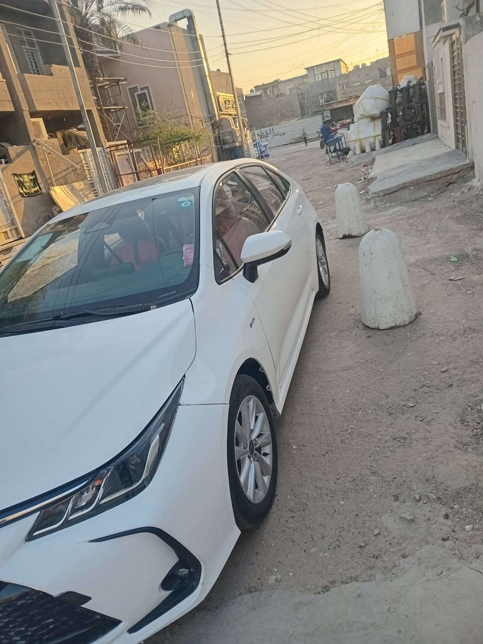 سلام عليكم للبيع كورلا هايبرد ٢٥فول داخل لونين كشن كهرباء شكل الخليجي بيها ربع البنيد صبغ والدعاميه الخلفيه ماشيه ٤٥ بسمي تحويل مباشر التصال على الرقم ***********
