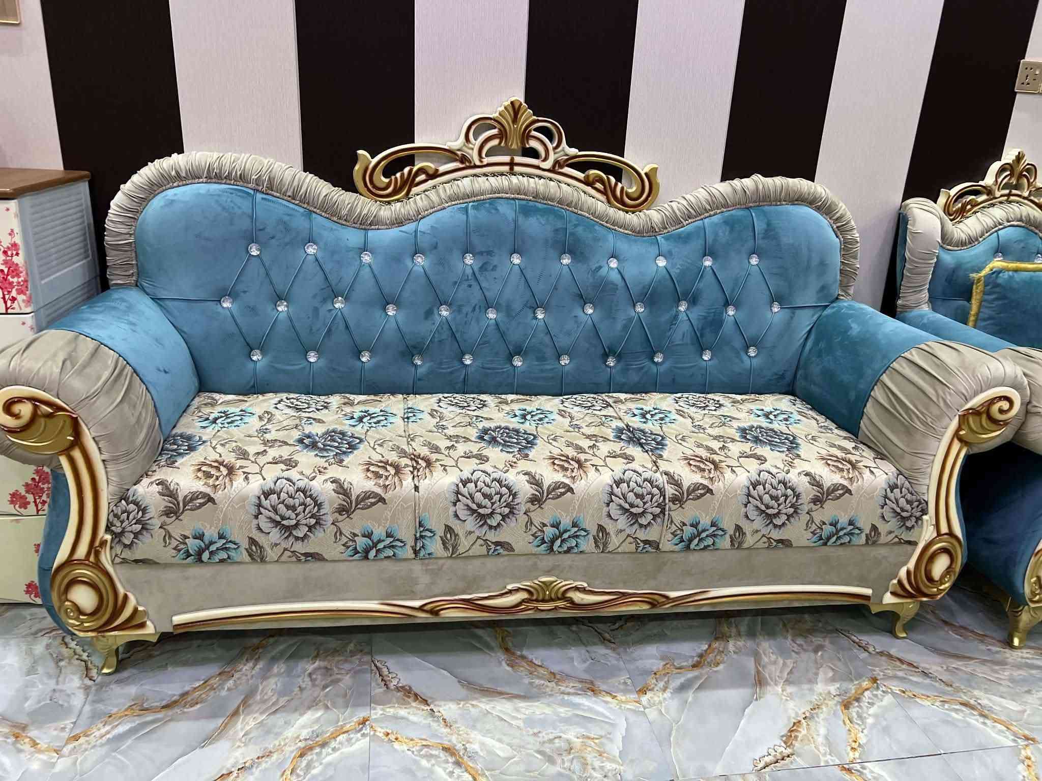 سلام عليكم عندي هذا التخم للبيع بعده جديد بلجيس مامستخدم هوايه شي بسيط  سعره ٩٠٠ الف بي مجال بسيط للاتصال ***********
