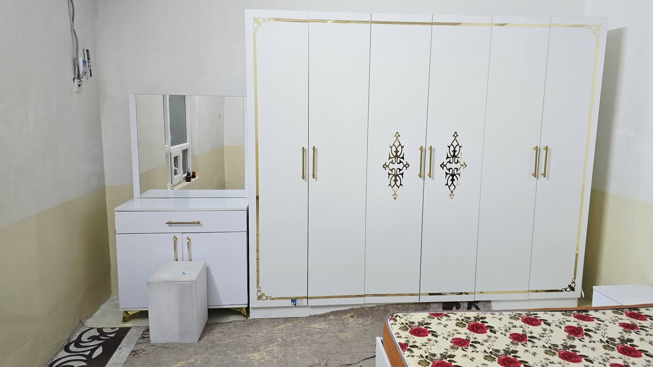 غرفة نوم تركي • تفصال حسب الطلب • بدّل مستعمل
