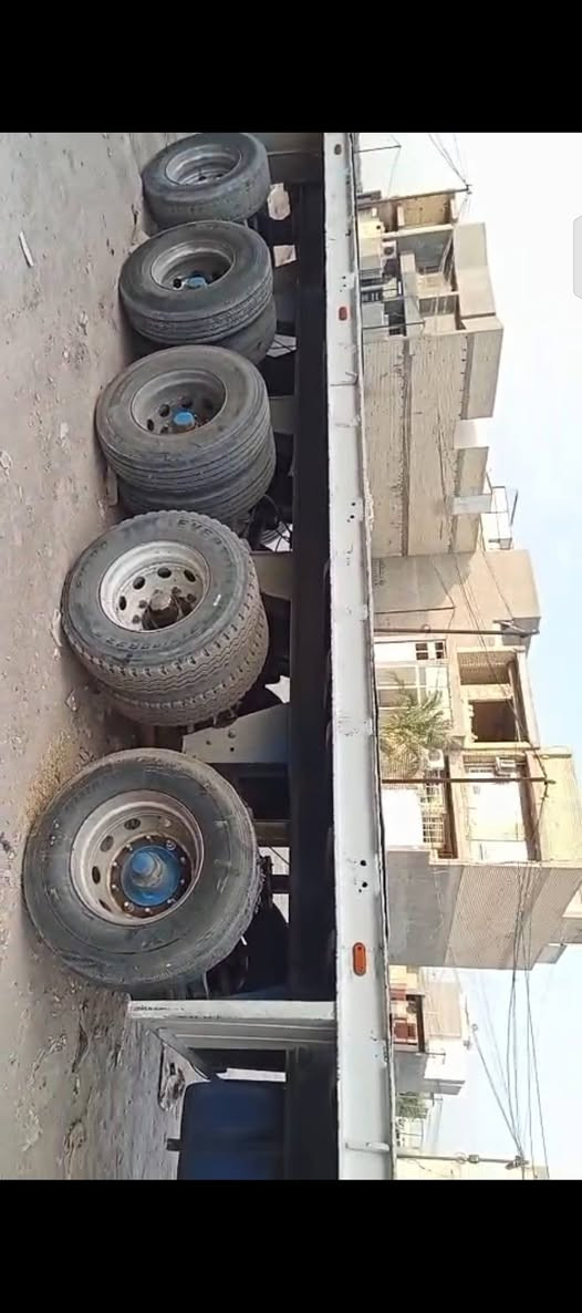 سلام عليكم عربانه للبيع حداديه شاصي ١٨ طول ١٣ خمسه محاور سعر ٨٥ بيه مجال *********** مكان بغداد مكلف بل نشر

نص مكتوب في الصور:
- حسون اسيا افيكو
- قبل 6 دقائق