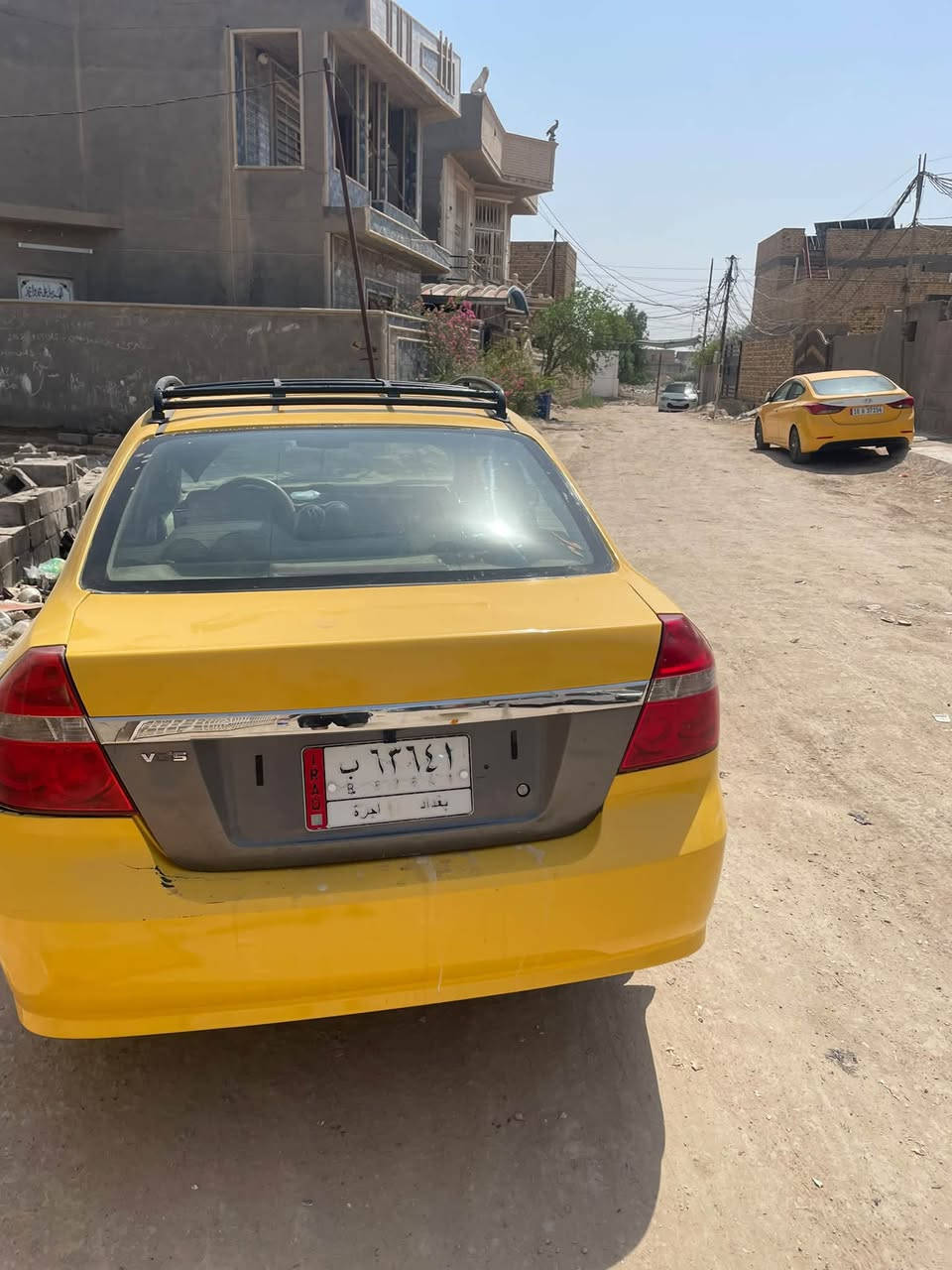 أفيو خليجي للبيع
اجره موديل لون أصفر 🚖
سيارة مرتبة وجاهزة للاستخدام 👌

✅ كير ومحرك خير من الله
✅ تخم تاير حدادية ومنضومة
✅ منظومة تبريد جديدة
✅ صبغ عام وضربتها بالجنطه 
✅ رقم بغداد. وتحويل ثاني يوم وشرط مداور ضروري
✅ السنوية لغاية 2025 صاقطه صار سنه 

💰 السعر: 42  – بيه مجال قليل حق الجيه

📍 المكان: الديوانية
📞 للاستفسار والتواصل: *********** واتساب 

🔥 السيارة تستاهل المعاينة، والبيع للجادين فقط.
