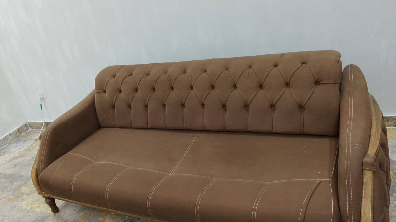 سلام عليكم تخم سبع مقاعد للبيع المكان بغداد حي الجهاد السعر 350وبي مجال ***********
