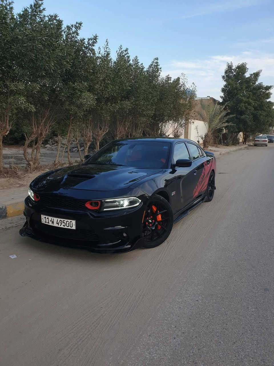 السلام عليكم جارجرRT للبيع موديل 19اصل بغداد بسمي السياره عليها شوته ودبات تحكم وبلكات ريس ولف حماوه ريس اويل كاج كان منضومه زنون دوشمه حسين اشماره   ماشي 68 الف حقيقي السياره ادامه كامله   تخم تاير جديد باتري جديد تبريد ثلج   حادثها  جاملغ والباب مبدلات نفس اللون وبيها كلير الباب الخلفي والجاملغ من امريكا الكلير نفس الصفحه سعر175وبيها مجال  رقمي ***********.  او واتساب ***********
